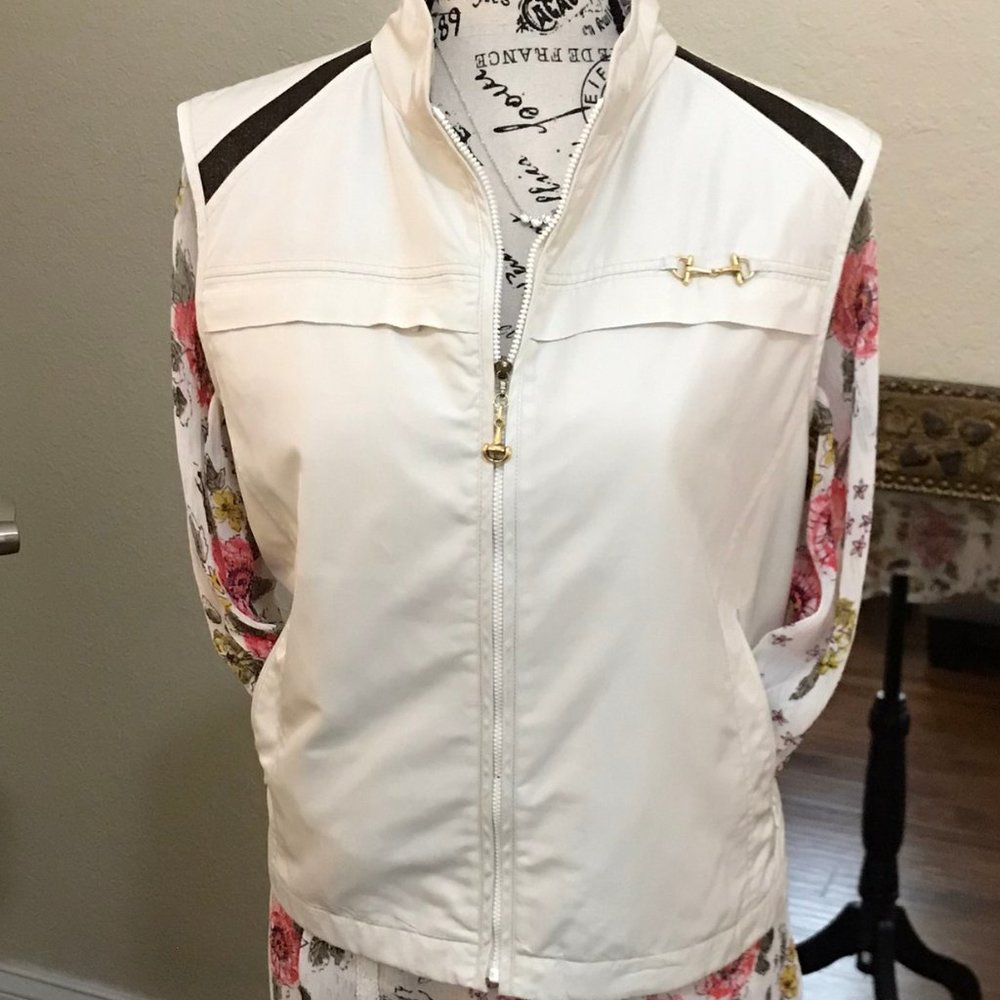 St. John Sport Cream & Brown Vest